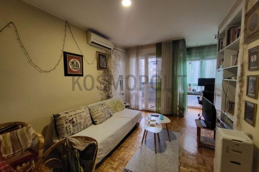 Prodaja, Savski venac  -  Klinički centar - Resavska 