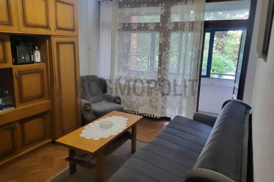 Prodaja, Rakovica - Snežane Hrepevnik -uknjižen stan 3.5, 71m2, parking mesto
