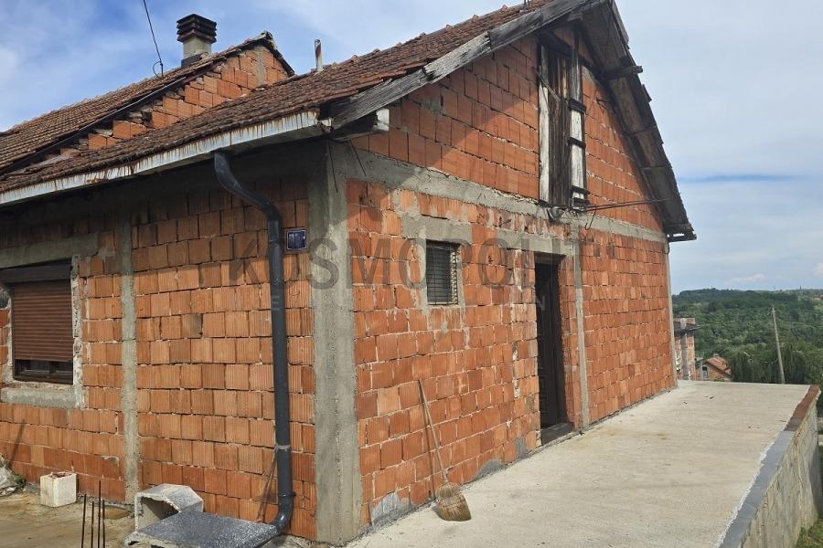 Prodaja, Trešnja, kuća