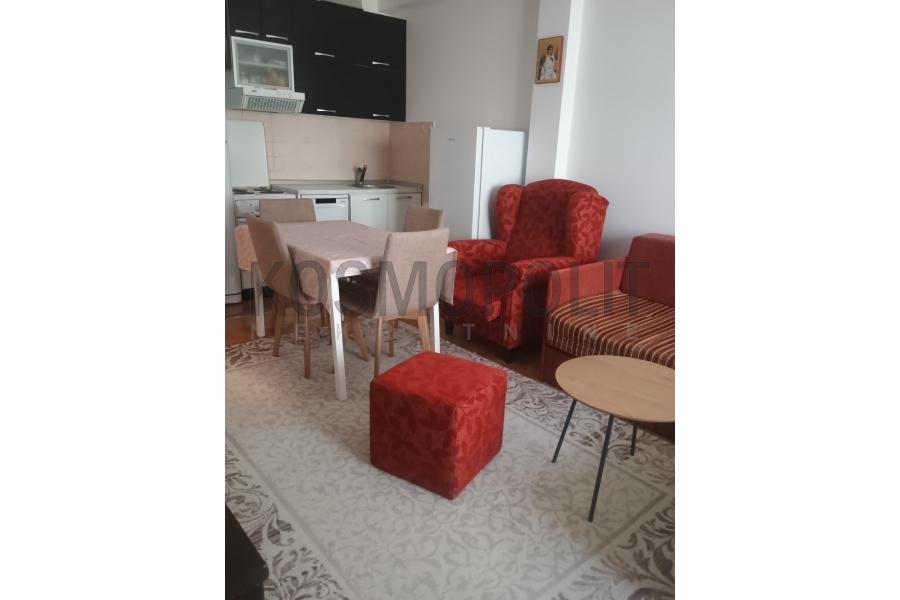 Prodaja, Lipov lad - Gvozdićeva
